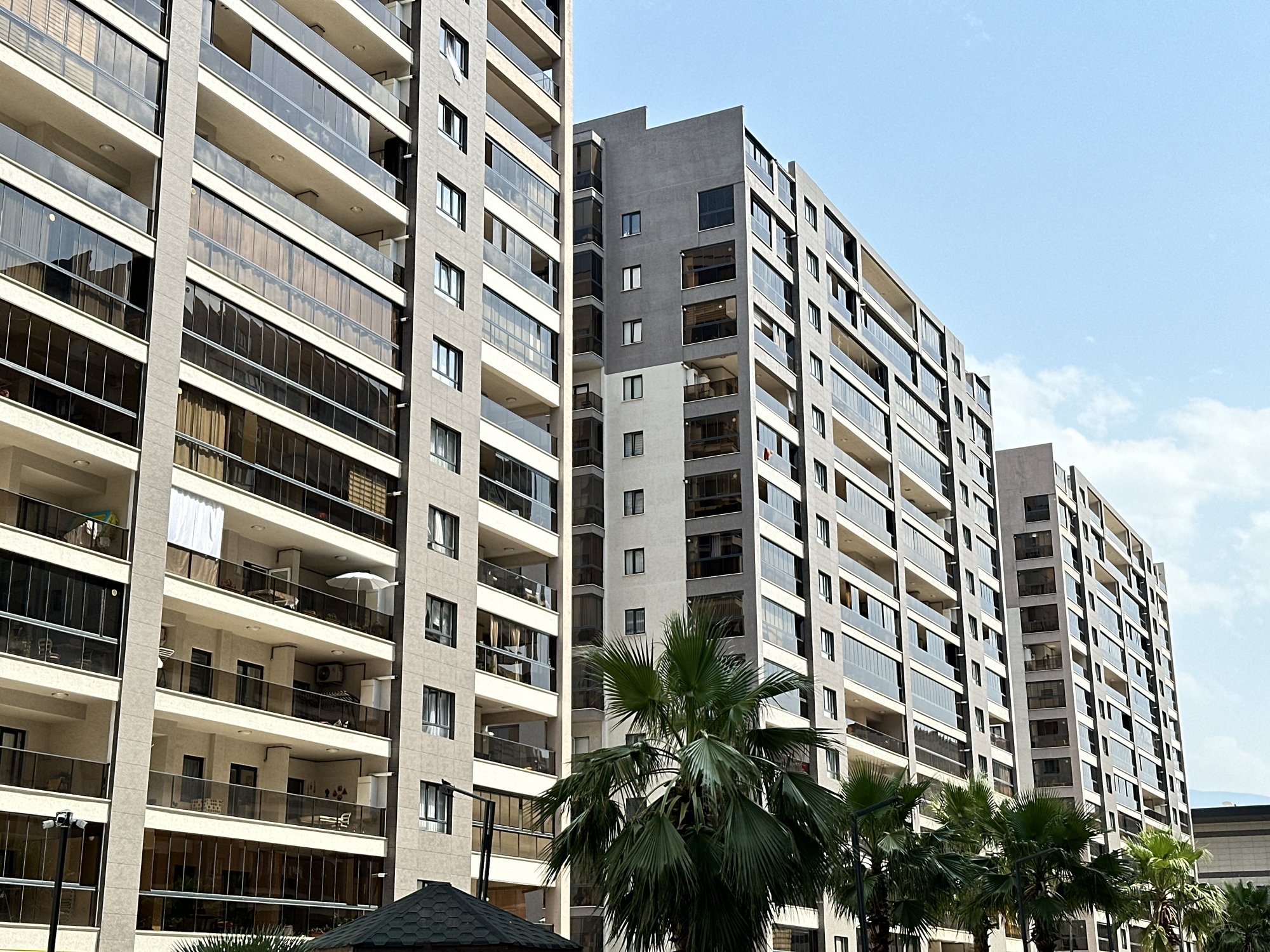 Prestij Optimum · Blokların dış cephesi